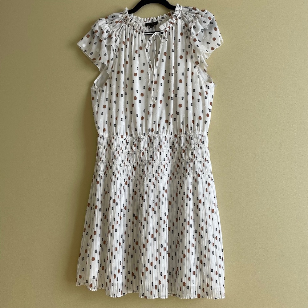 Anthro‎ Current Air Pleated Women Medium Dress Smoked Waist Cottage Clip Dot